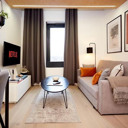 Luxury New Built Split-Level Flat With Rooftop Gardens Access Manchester Exterior photo