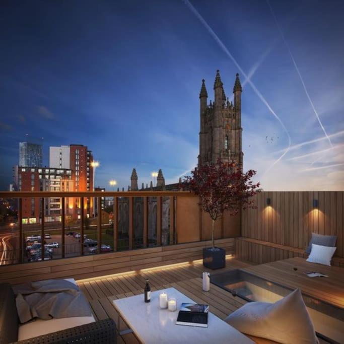 Luxury New Built Split-Level Flat With Rooftop Gardens Access Manchester Exterior photo